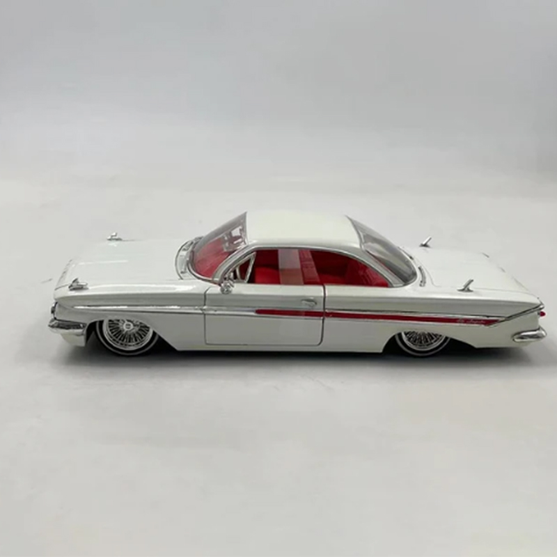 JADA 1:24 Skala 1961 Alloy Car – Model Kit Mustang recenzja i cena
